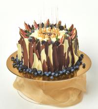 Best in show - Jean Potter's (HCL Ltd) filled/ covered sponge